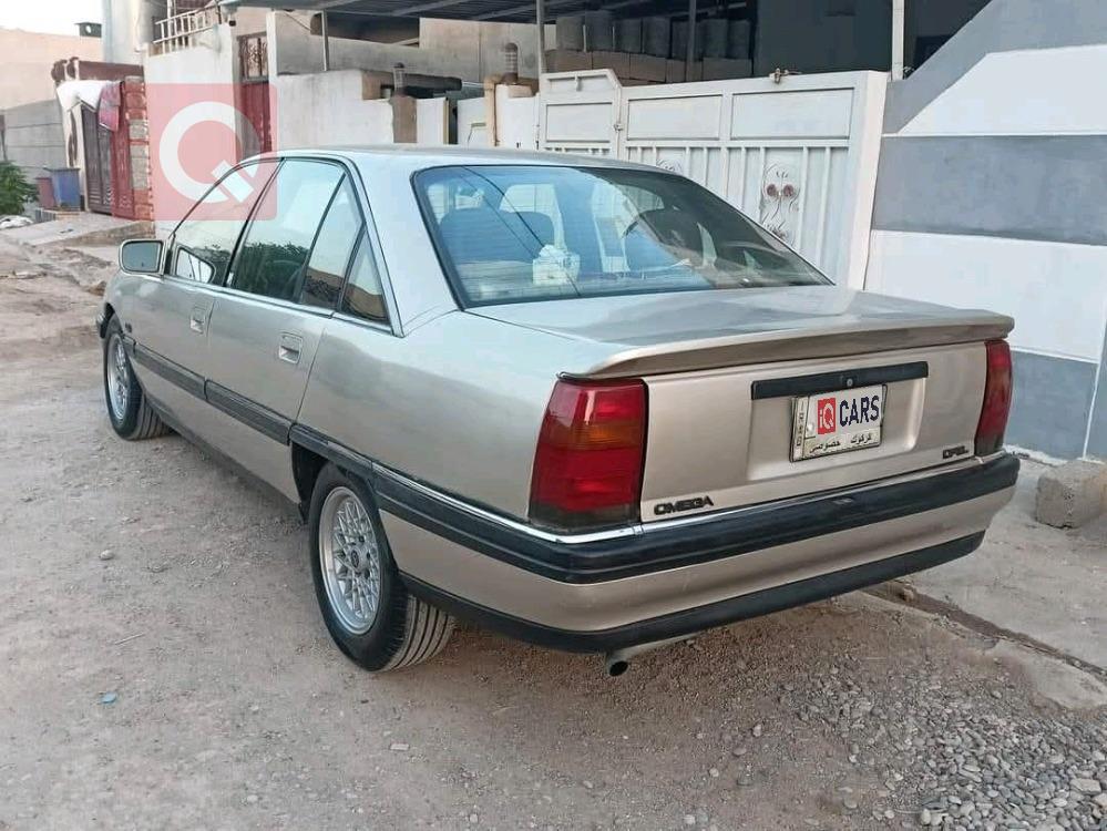 اوبل أوميغا